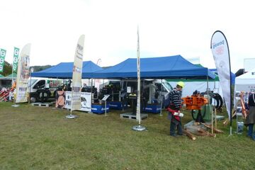 zwei 6x3m Falt-Pavillons