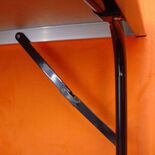 die Stützstabilisierung an den Beinen des QUICKUPTENT Thekentisches