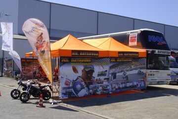 Ultimativer Blickfang - die QUICKUPTENT -Werbeseitenwand