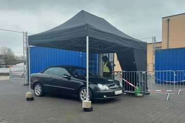 3 x 4,5m V2A-HEXAGON QUICKUPTENT als Corona Teststation