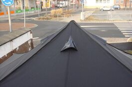 Faltzeltdach mit Rauchabzug