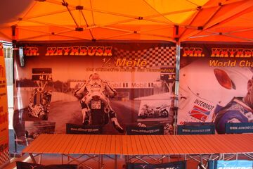 einsetig und zweiseitig bedruckbar - QUICKUPTENT Werbeseitenwände