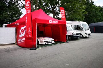 8x4m Racetent / Rennzelt / Boxengarage / Werkstatt- / Schrauberzelt mit bedruckten Volants und Seitenwänden von QUICKUPTENT