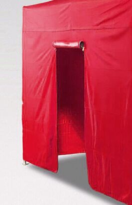 Seitenwand mit zwei Reißverschlüssen (Tür) als Ein- bzw. Ausgang bei Faltzelten der QUICKUPTENT ALU-HEXAGON-Serie